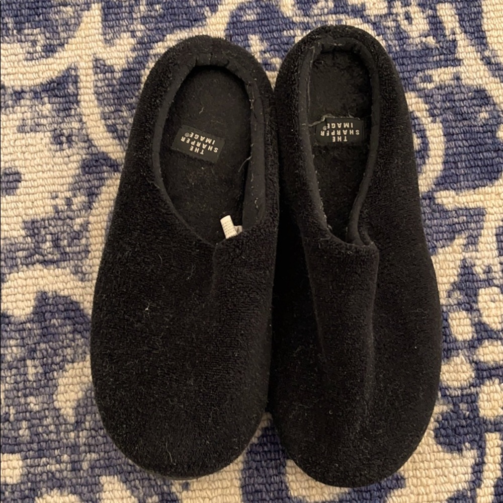 Sharper Image slippers Mens 10-11, Womens 11-12
